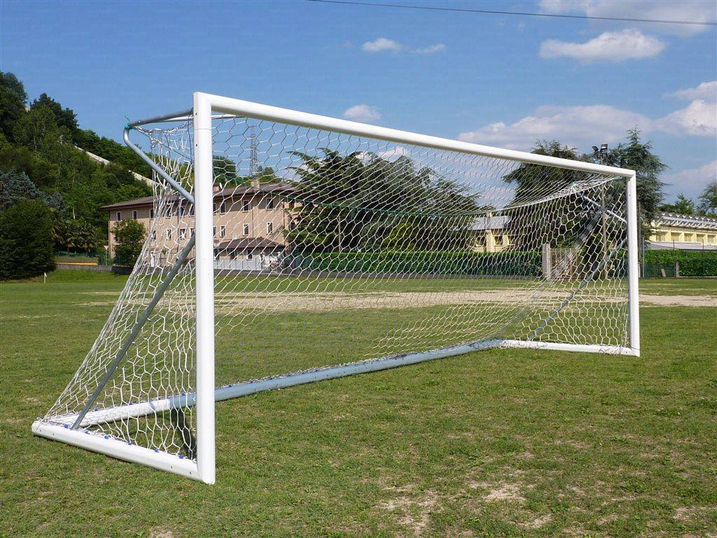Pair of freestanding aluminium football goals 7.32 x 2.44 m, certified to UNI EN 748